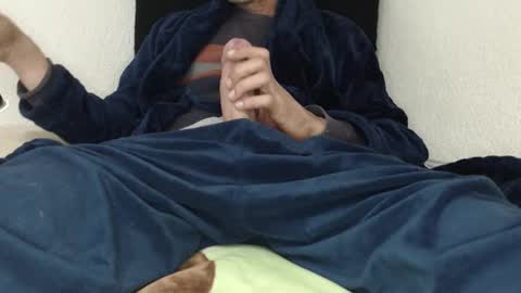 Snapshot of pussyhunterpt chatting on 01-24-25, 09:58 Ruck Fules online show from 01-24-25, 09:58