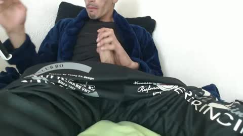 Snapshot of pussyhunterpt chatting on 01-31-25, 04:17 Ruck Fules online show from 01-31-25, 04:17