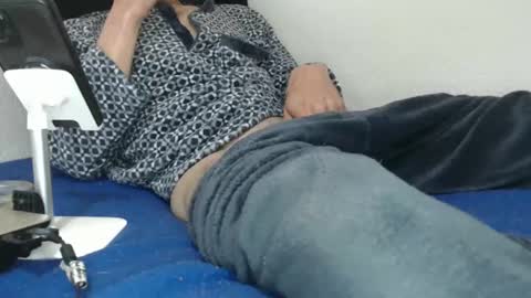 Snapshot of pussyhunterpt chatting on 02-26-25, 08:44 Ruck Fules online show from 02-26-25, 08:44