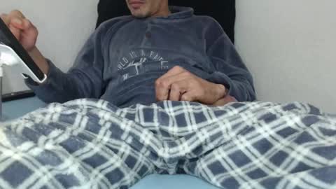 Snapshot of pussyhunterpt chatting on 03-06-25, 10:04 Ruck Fules online show from 03-06-25, 10:04