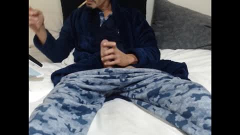 Snapshot of pussyhunterpt chatting on 11-30-25, 08:13 Ruck Fules online show from 11-30-25, 08:13