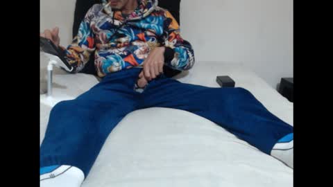 Snapshot of pussyhunterpt chatting on 12-15-25, 08:24 Ruck Fules online show from 12-15-25, 08:24