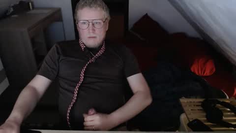 pussylovercb online show from 12-15-25, 09:19