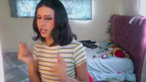Snapshot of putiputisexo chatting on 06-12-26, 04:50 putinaicolls online show from 06-12-26, 04:50