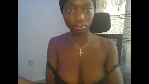Snapshot of pweedy_ora chatting on 02-17-26, 08:11 ora online show from 02-17-26, 08:11