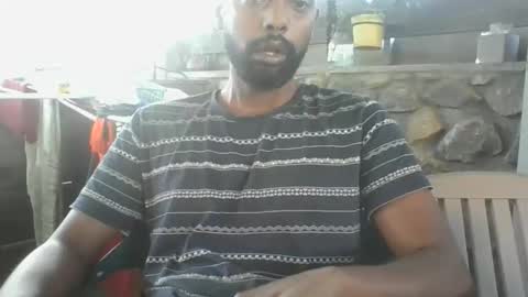 Python online show from 10-04-25, 02:42