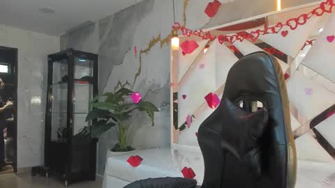 Qetsyah online show from 02-14-26, 01:19