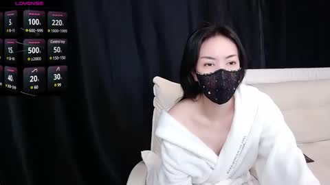 qianqian_ online show from 01-27-25, 10:16