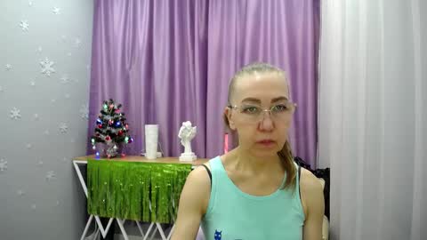 Snapshot of queen_a_n_i chatting on 12-25-24, 10:28 A N I  Ill be here on December 1st online show from 12-25-24, 10:28