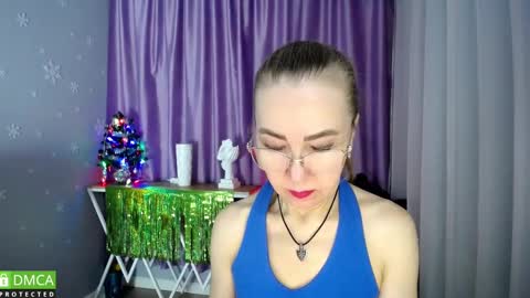 Snapshot of queen_a_n_i chatting on 01-14-25, 11:10 A N I  Ill be here on December 1st online show from 01-14-25, 11:10