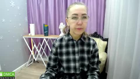 Snapshot of queen_a_n_i chatting on 01-25-25, 08:42 A N I  Ill be here on December 1st online show from 01-25-25, 08:42