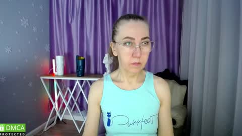 Snapshot of queen_a_n_i chatting on 02-19-25, 08:22 A N I  Ill be here on December 1st online show from 02-19-25, 08:22