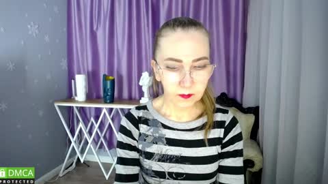 Snapshot of queen_a_n_i chatting on 02-22-25, 12:08 A N I  Ill be here on December 1st online show from 02-22-25, 12:08