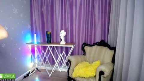 Snapshot of queen_a_n_i chatting on 09-15-25, 10:59 A N I  Ill be here on December 1st online show from 09-15-25, 10:59