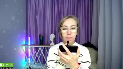 Snapshot of queen_a_n_i chatting on 10-13-25, 11:43 A N I  Ill be here on December 1st online show from 10-13-25, 11:43