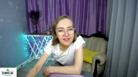 Snapshot of queen_a_n_i chatting on 04-10-26, 10:31 A N I Ill be here on December 1st online show from 04-10-26, 10:31