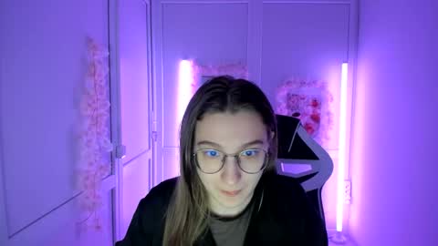Amelie online show from 05-06-26, 07:35