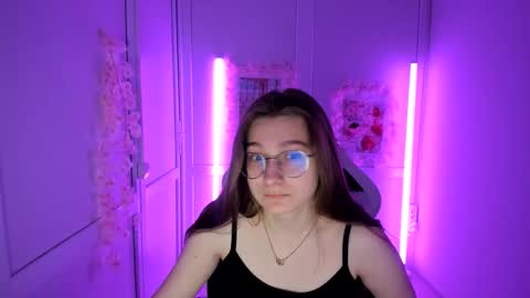 Amelie online show from 05-08-26, 07:14