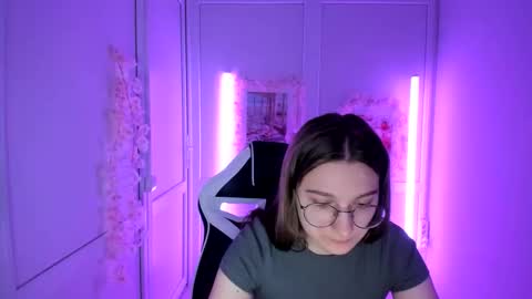Amelie online show from 05-09-26, 07:24