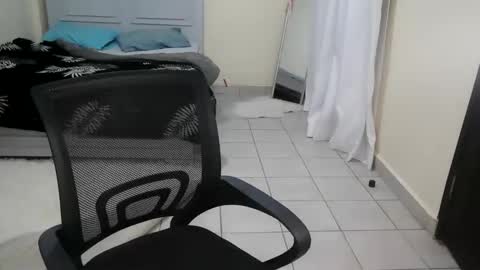 queen_asha online show from 01-14-26, 06:57