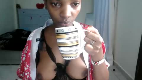 Snapshot of queen_asha chatting on 04-06-26, 03:26 queen_asha online show from 04-06-26, 03:26