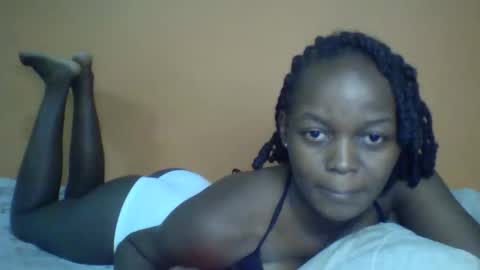 queen_banice online show from 02-15-26, 09:33