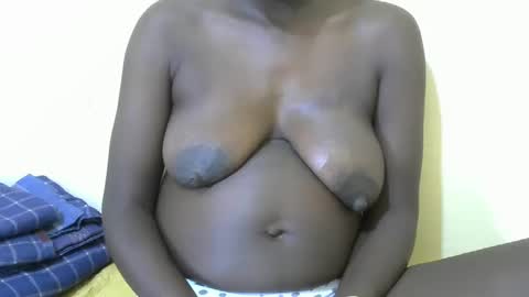 Snapshot of queen_berry1 chatting on 02-23-25, 06:49 queen_berry1 online show from 02-23-25, 06:49