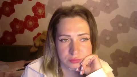 Queen Daenerys online show from 09-15-25, 06:52