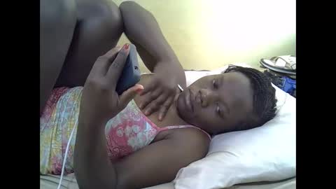 Snapshot of queen_darling3 chatting on 02-12-26, 07:03 Gentrix online show from 02-12-26, 07:03