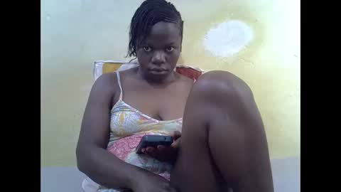 Snapshot of queen_darling3 chatting on 02-13-26, 09:27 Gentrix online show from 02-13-26, 09:27