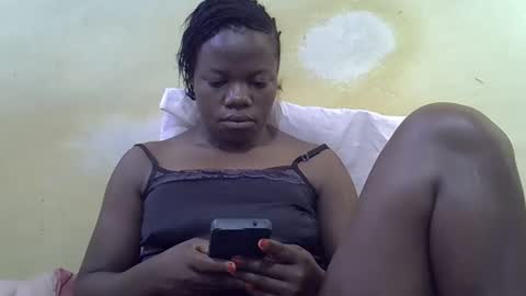 Snapshot of queen_darling3 chatting on 02-18-26, 06:20 Gentrix online show from 02-18-26, 06:20