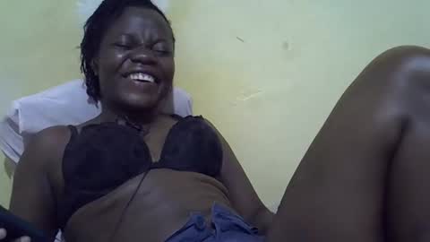 Snapshot of queen_darling3 chatting on 02-28-26, 06:42 Gentrix online show from 02-28-26, 06:42