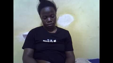 Snapshot of queen_darling3 chatting on 03-12-26, 08:37 Gentrix online show from 03-12-26, 08:37