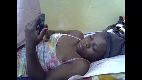 Snapshot of queen_darling3 chatting on 03-19-26, 05:22 Gentrix online show from 03-19-26, 05:22