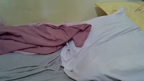 Snapshot of queen_darling3 chatting on 04-01-26, 05:30 Gentrix online show from 04-01-26, 05:30