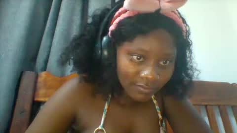 Snapshot of queen_diveer chatting on 10-01-25, 09:21 queen_diveer online show from 10-01-25, 09:21