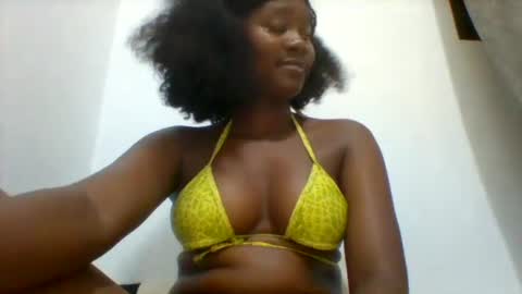 Snapshot of queen_diveer chatting on 10-09-25, 07:01 queen_diveer online show from 10-09-25, 07:01