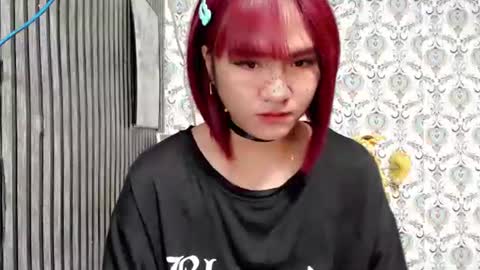 Snapshot of queen_elicktra chatting on 10-28-25, 04:09 JOY online show from 10-28-25, 04:09