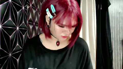 Snapshot of queen_elicktra chatting on 07-02-26, 03:23 JOY online show from 07-02-26, 03:23
