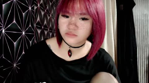 Snapshot of queen_elicktra chatting on 07-14-26, 02:05 JOY online show from 07-14-26, 02:05