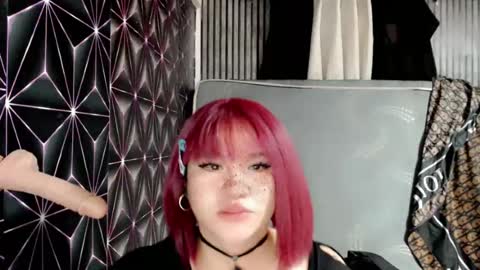 Snapshot of queen_elicktra chatting on 07-21-26, 12:35 JOY online show from 07-21-26, 12:35