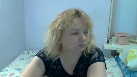 queen_jane8 online show from 06-08-26, 11:21