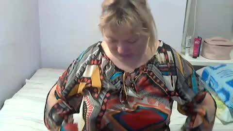 Snapshot of queen_jane8 chatting on 07-06-26, 04:31 queen_jane8 online show from 07-06-26, 04:31