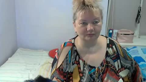 Snapshot of queen_jane8 chatting on 07-25-26, 05:21 queen_jane8 online show from 07-25-26, 05:21
