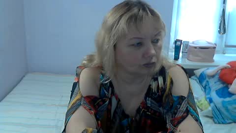 Snapshot of queen_jane8 chatting on 07-26-26, 11:28 queen_jane8 online show from 07-26-26, 11:28