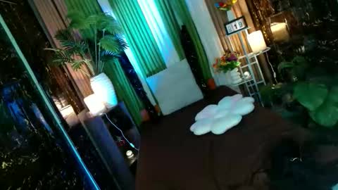 Kendal  online here from 6am-3pm philippine time online show from 10-19-25, 05:19