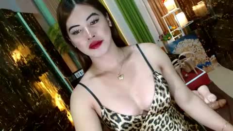 Snapshot of queen_kendalx19 chatting on 07-14-26, 10:54 Kendal online here from 6am-3pm philippine time online show from 07-14-26, 10:54