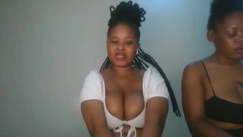 Snapshot of queen_kikih chatting on 02-16-26, 11:34 Queen kikih online show from 02-16-26, 11:34