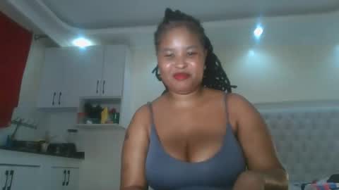 Snapshot of queen_kikih chatting on 03-19-26, 07:07 Queen kikih online show from 03-19-26, 07:07