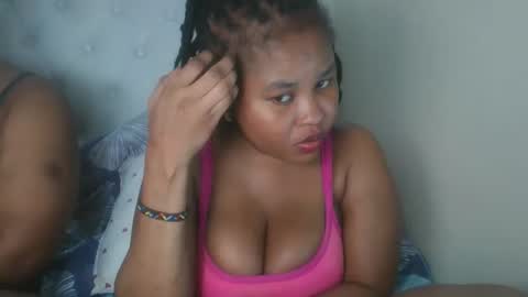Snapshot of queen_kikih chatting on 03-21-26, 09:03 Queen kikih online show from 03-21-26, 09:03